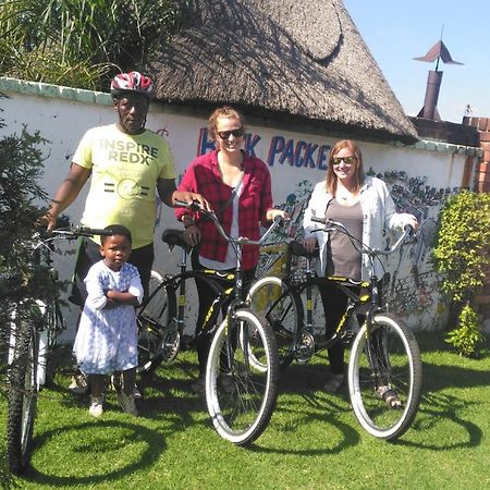 Хостел Authentic Bicycle Tours And Backpackers Соуэто Номер фото